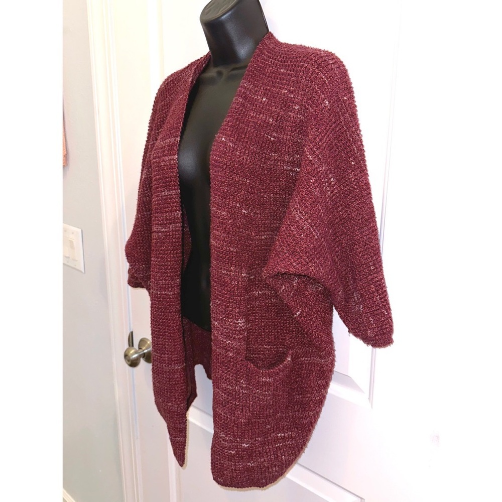 Universal Thread red sweater - Picture 2 of 4